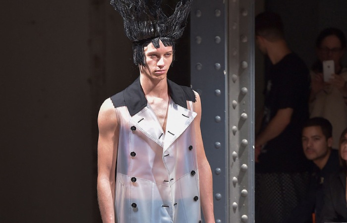 Comme Des Garcons Clothing