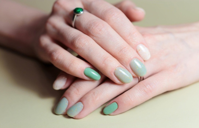 Popular Color Combinations for Olive Green Nails